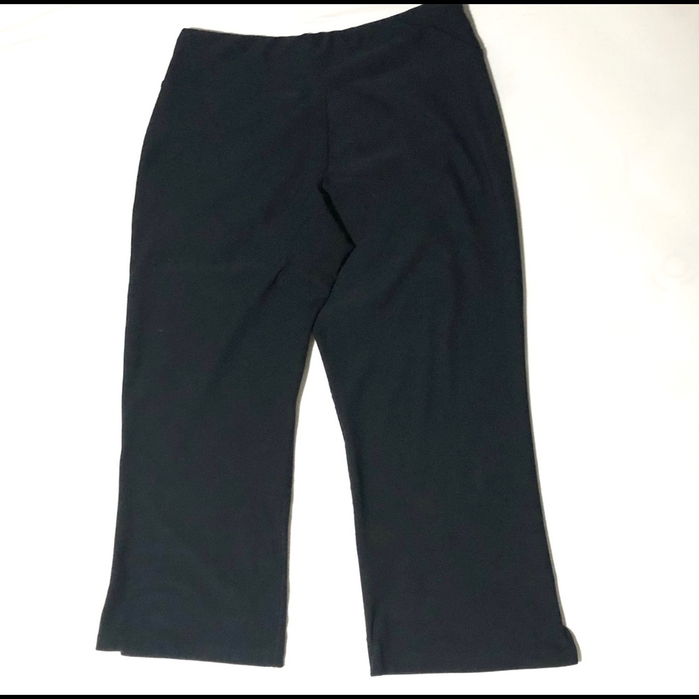 Nike Fit Dry Wide Legged Capri Cropped Leggings - Picture 5 of 8